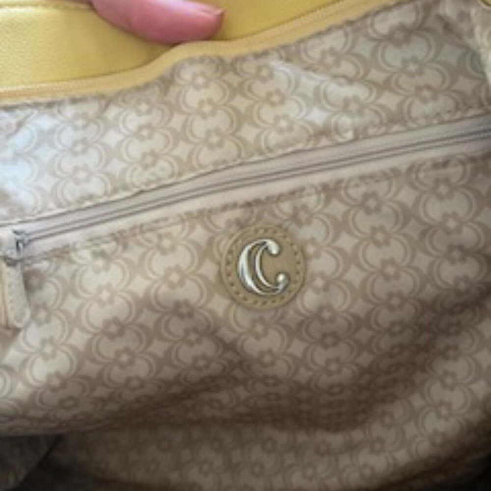 Beautiful Butter-Yellow Tote Purse – Spring/Summer Essential - Picture 2 of 6